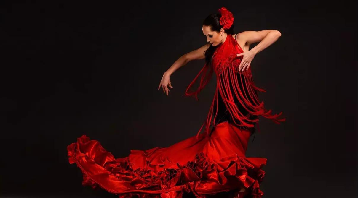 古老的马德里之夜,邂逅热情火辣的吉卜赛女郎