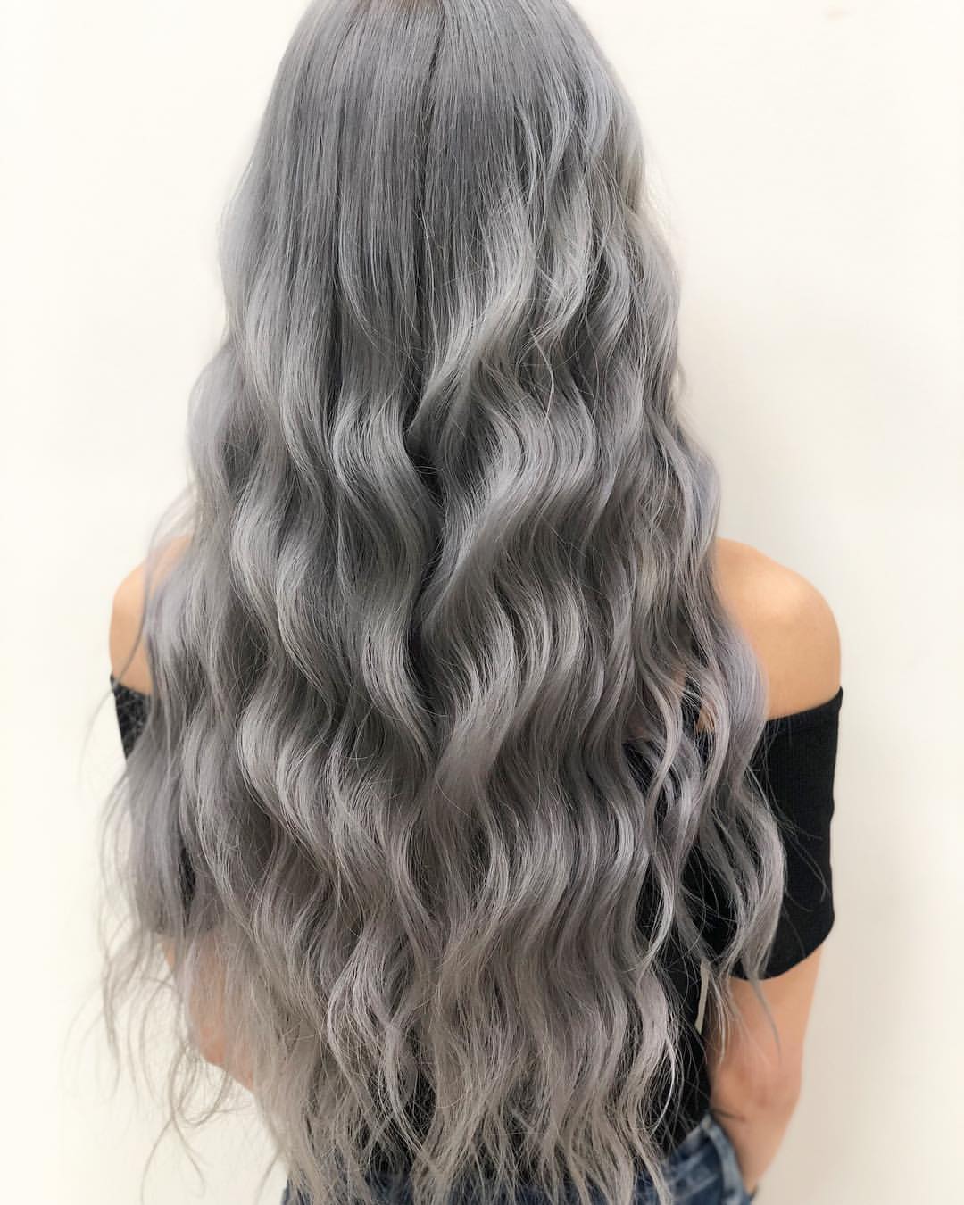 流行的染发款式渐变色的染发透出迷人时尚个性和潮流气息