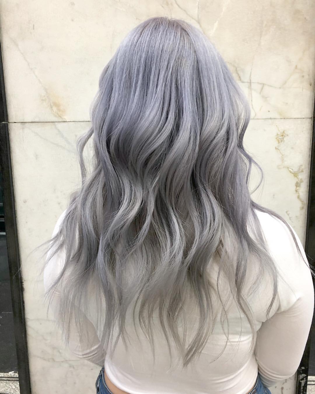 流行的染发款式渐变色的染发透出迷人时尚个性和潮流气息