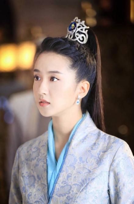还记得择天记中的莫雨吗许龄月的古装造型也太美了吧