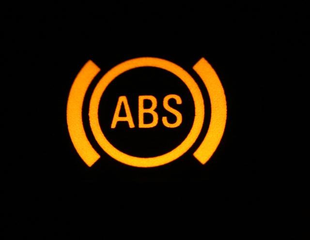 汽车故障灯的含义你都了解吗?别等亮灯后还是一头雾水!