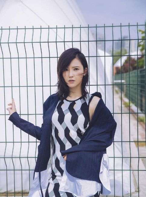 杨子姗|壁纸|郑微_新浪新闻