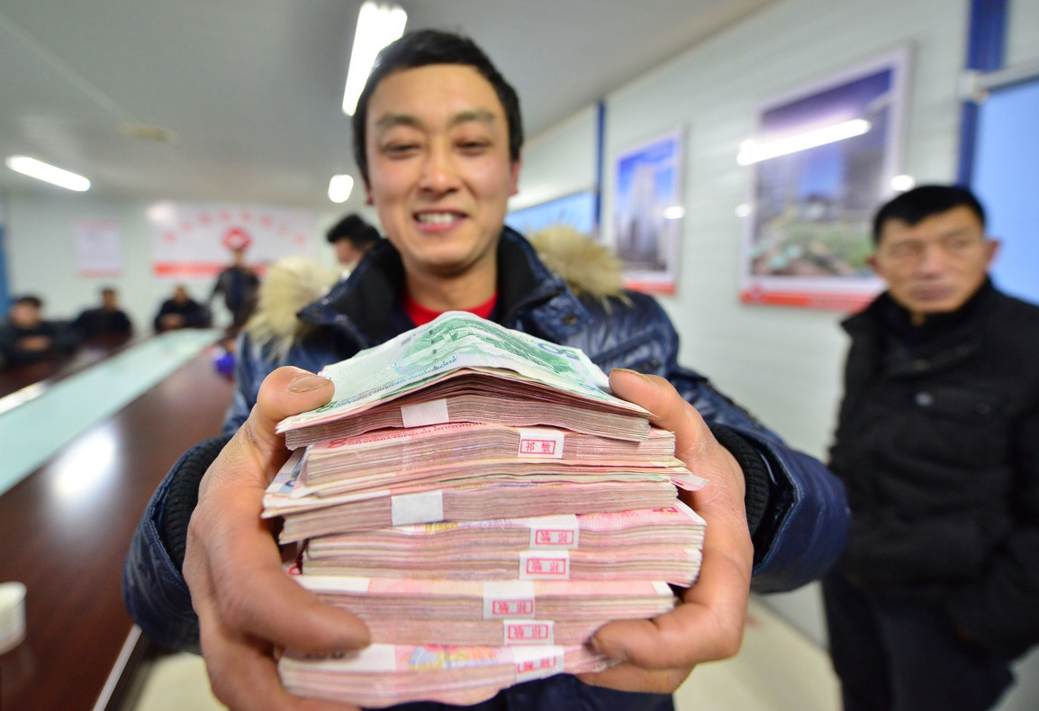 过年了,领工资成了农民工兄弟的焦点话题,辛苦一年,到头来能把血汗钱