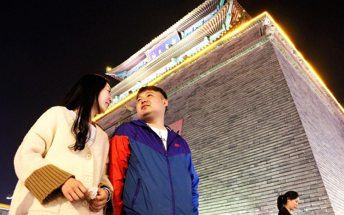 日本的钟点房只有三四个小时,怎么会有这么多人开?他们都干啥了