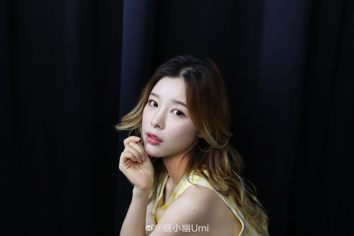 英雄联盟doinb老婆糖小幽写真美照欣赏_高清图集_新浪网