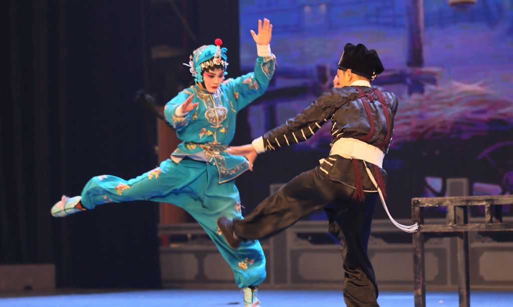 舞台摄影十字坡