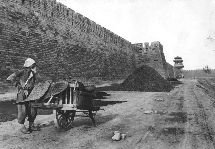 180张民国高清老照片感受祖辈们当年生活的艰难困苦