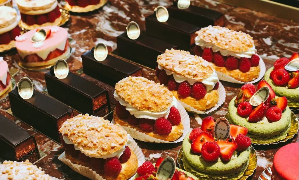 俄罗斯的甜点,蛋糕更是五花八门,种类繁多.