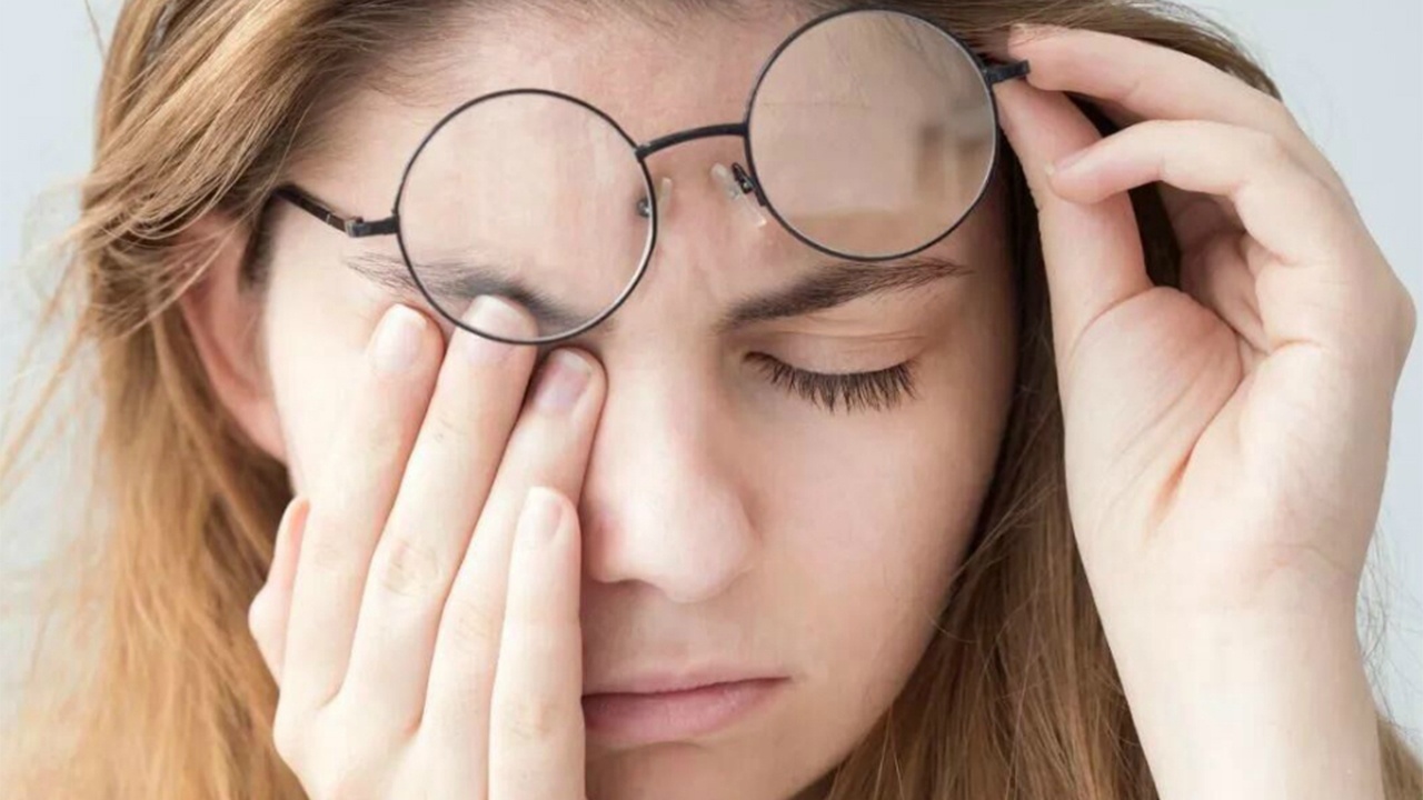 眼睛干涩?酸胀?上班族该怎么应对干眼症?