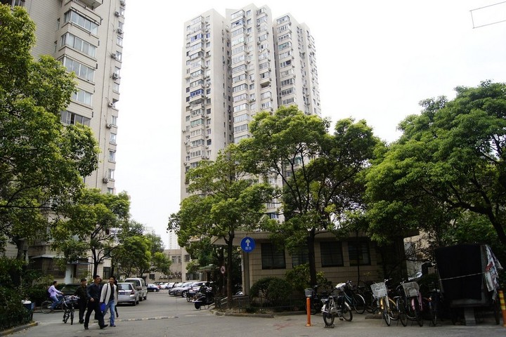 11月份北上广深房价涨幅均放缓至1%以下,房价四年来首次出现拐点