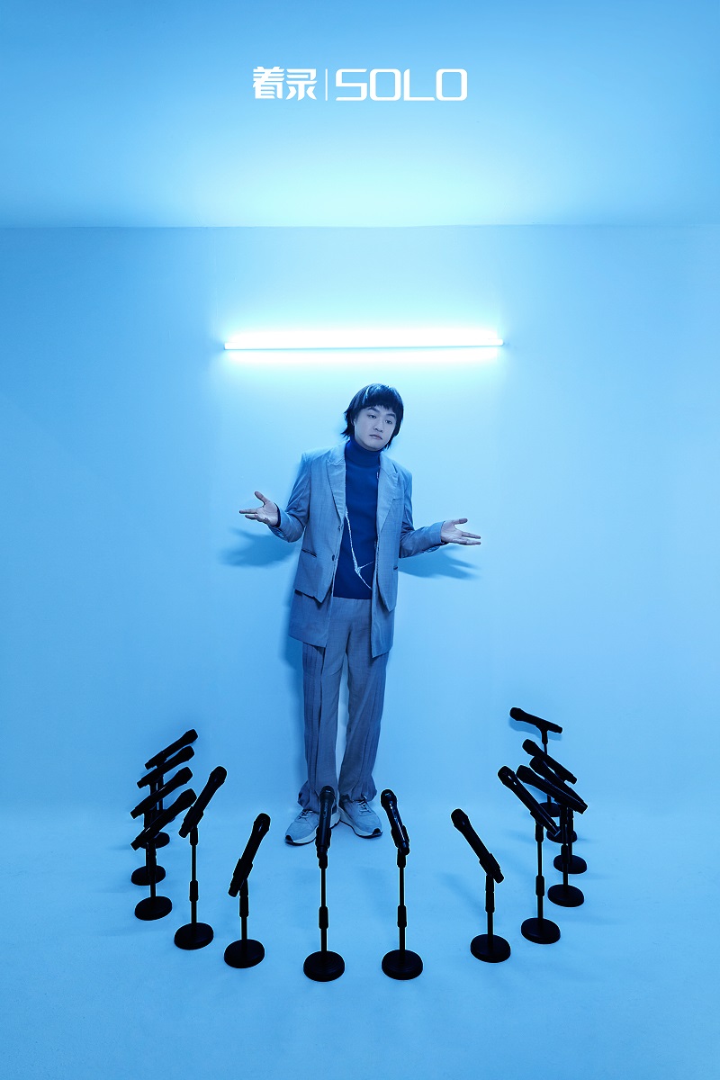 包贝尔长发造型出镜时尚大片 尽显独特有趣灵魂