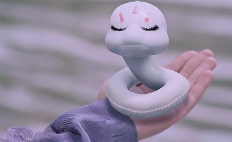 天乩之白蛇传说杨紫可爱表情包你想把这条贪吃蛇带回家吗