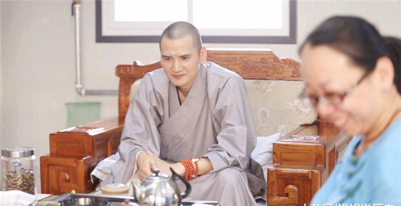 我国最帅僧人不愿当公务员29岁皈依佛门只因听了一首歌