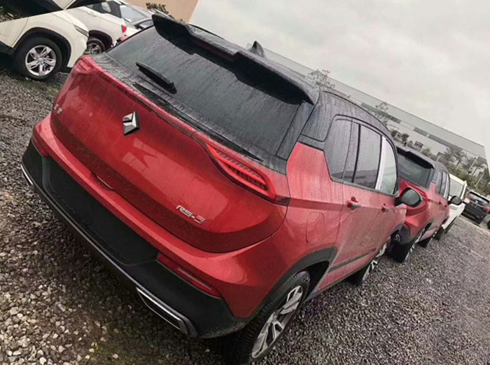 换新车标宝骏rs5大量实车现身,星空中网,双色车身,又要成爆款