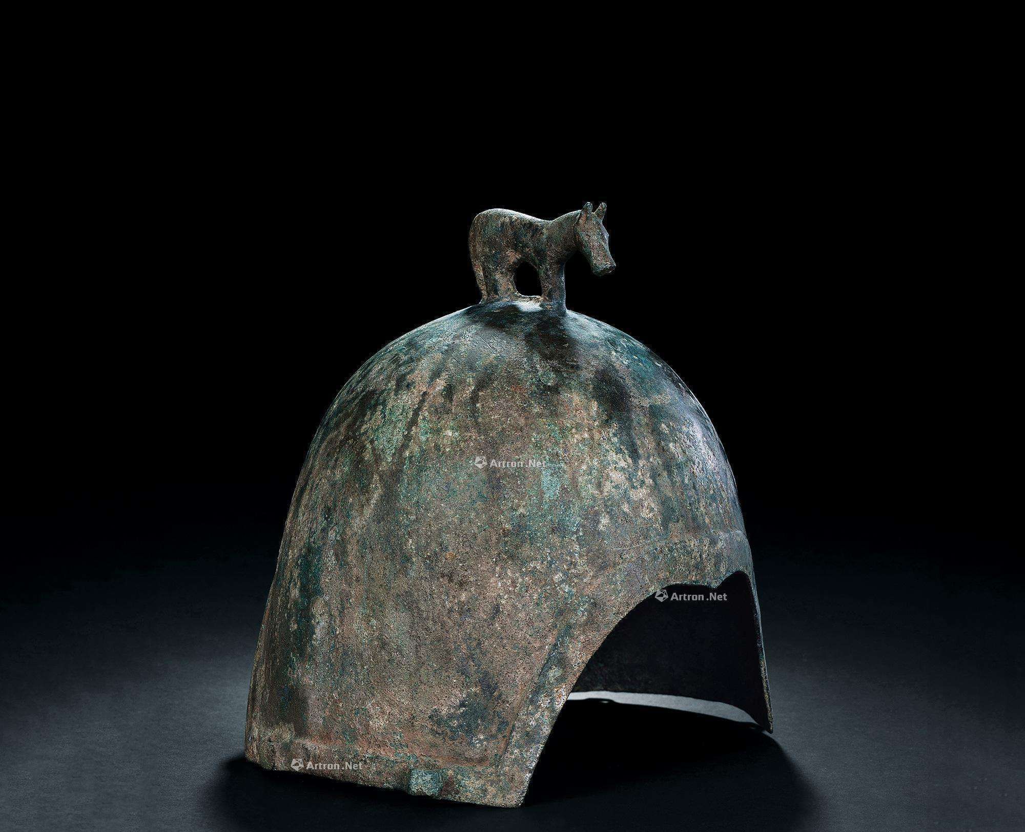 中国古代历朝将军们都戴什么头盔？第六个雕有真武大帝