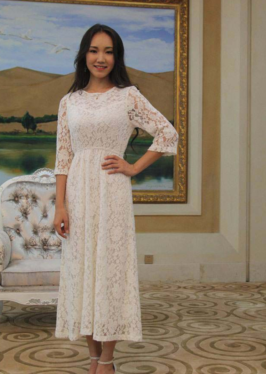 图为长大后的英格玛,现在还是会偶尔出来唱唱《吉祥三宝》.