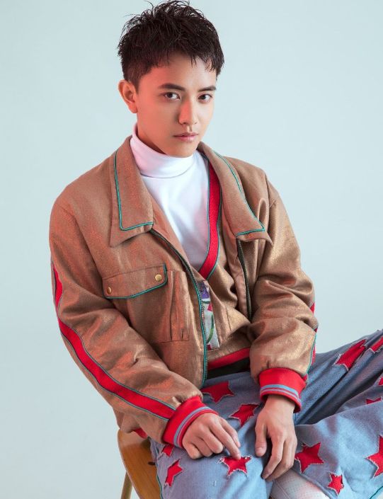 饶威最舍不得删的几张照片,第6张是多少人的壁纸啊!