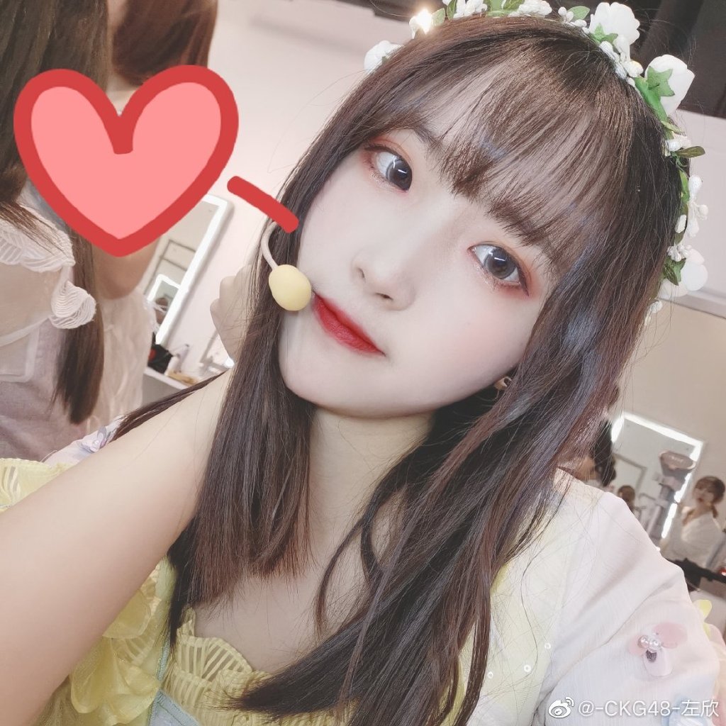 偶像美少女-ckg48-左欣迷人写真美照欣赏