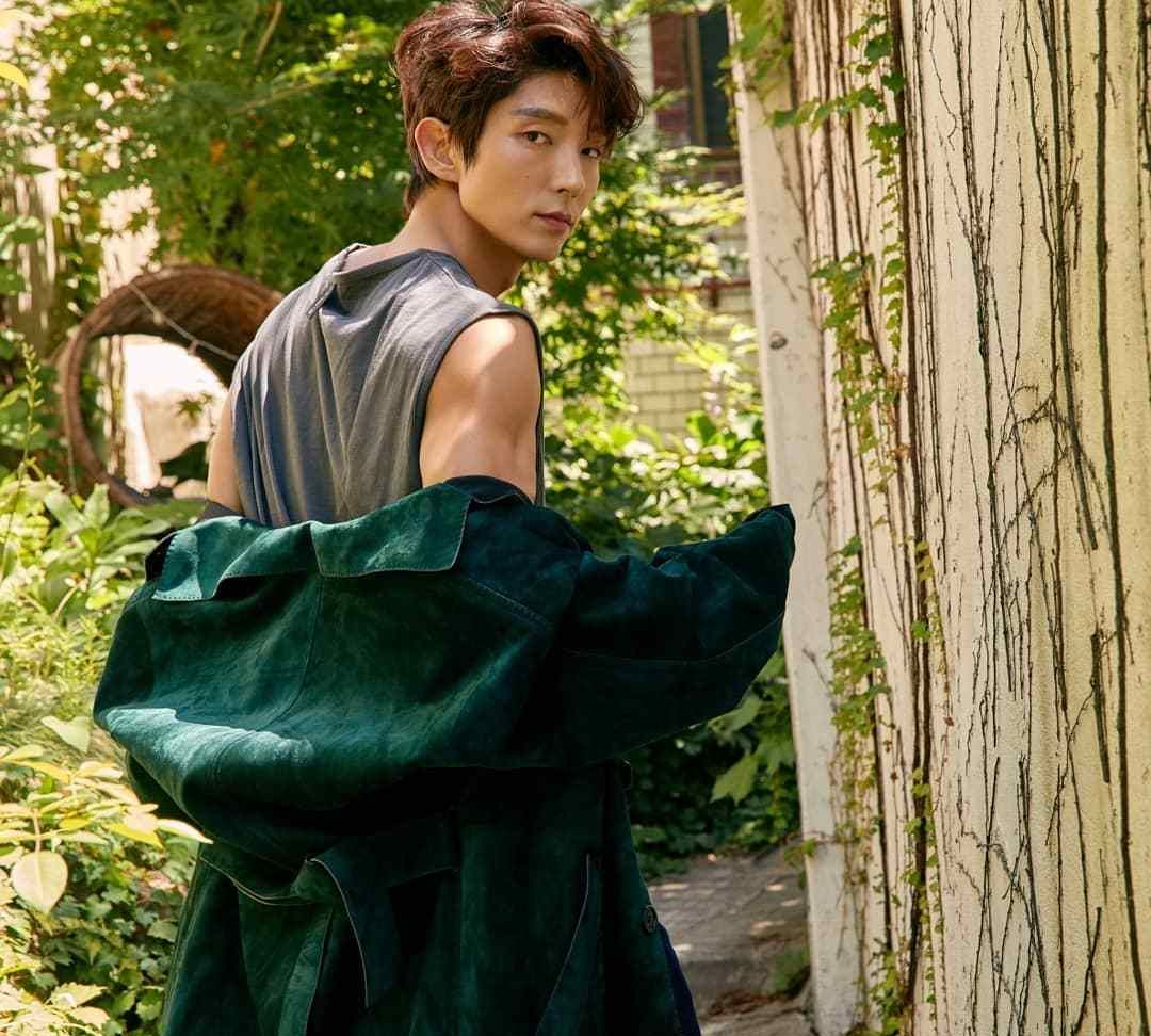 李准基我命令你把衣服穿好不要再发散魅力了