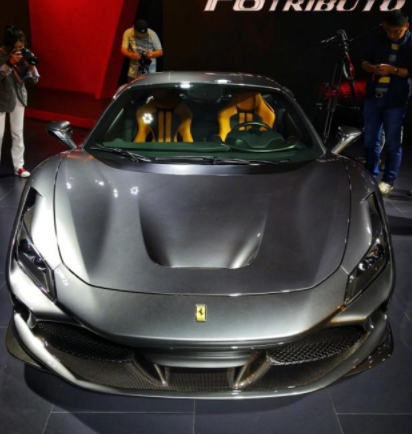 法拉利f8 tributo亚洲首发,起售价:298.8万元,壕们可以下手了