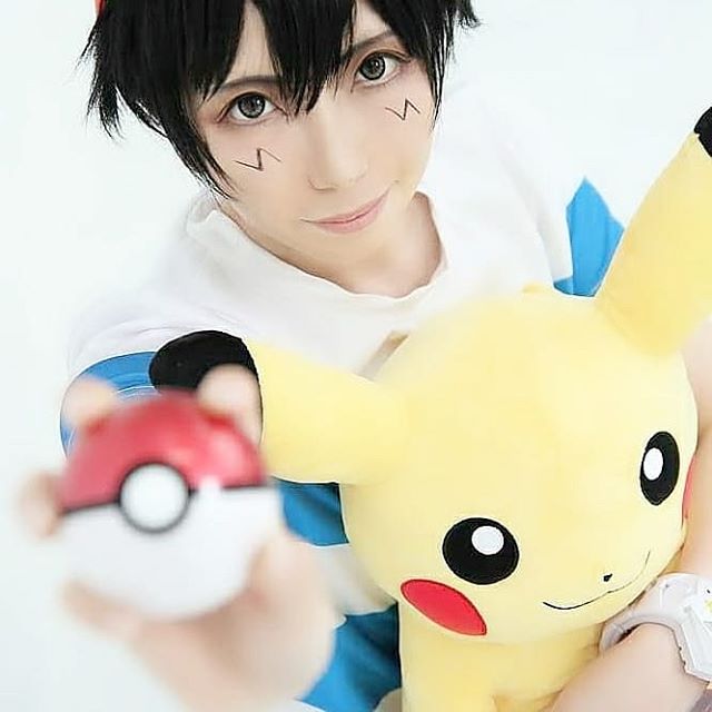 所有人都在争夺皮卡丘,但看了她的cos,不好意思我选择小智!