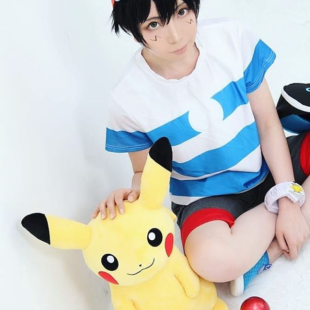 所有人都在争夺皮卡丘,但看了她的cos,不好意思我选择小智!