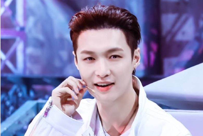 受过腰伤的明星,被病痛缠身!太让人心疼了!|拍戏|受伤|腰伤_新浪新闻