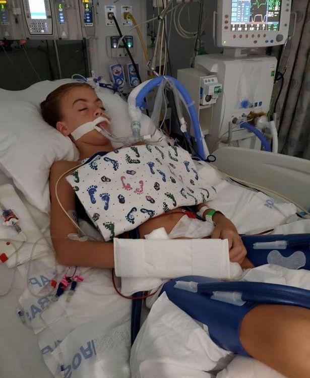 小女孩游泳呛水后身亡,医生:她脑子被虫子吃掉了