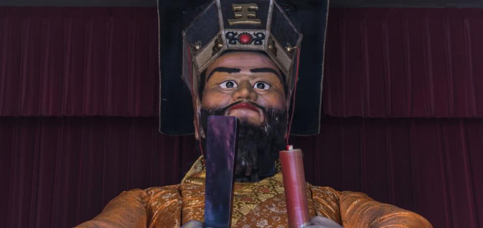 据说地府中的阎罗王其实有4位,而包拯只是其中之一