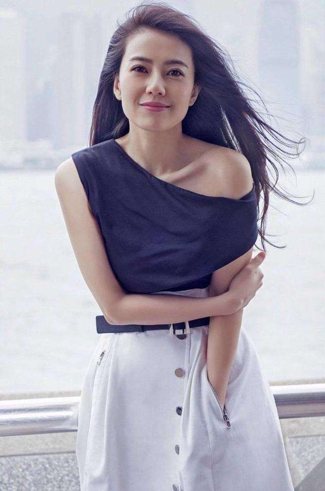 娱乐圈低调的高圆圆美出天际