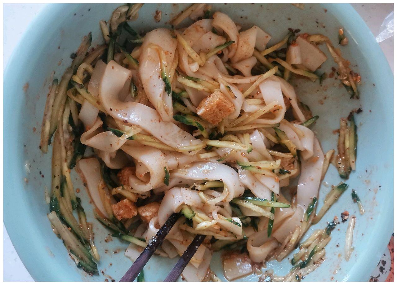 东北自制大凉皮的做法新生活爆料 2020-02-06 17:00:55