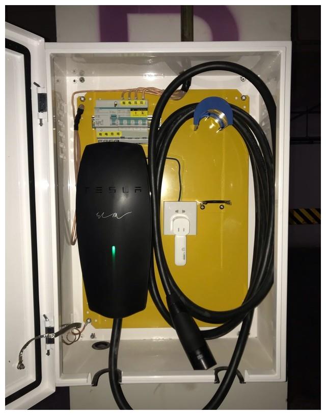 特斯拉家用充电桩安装记