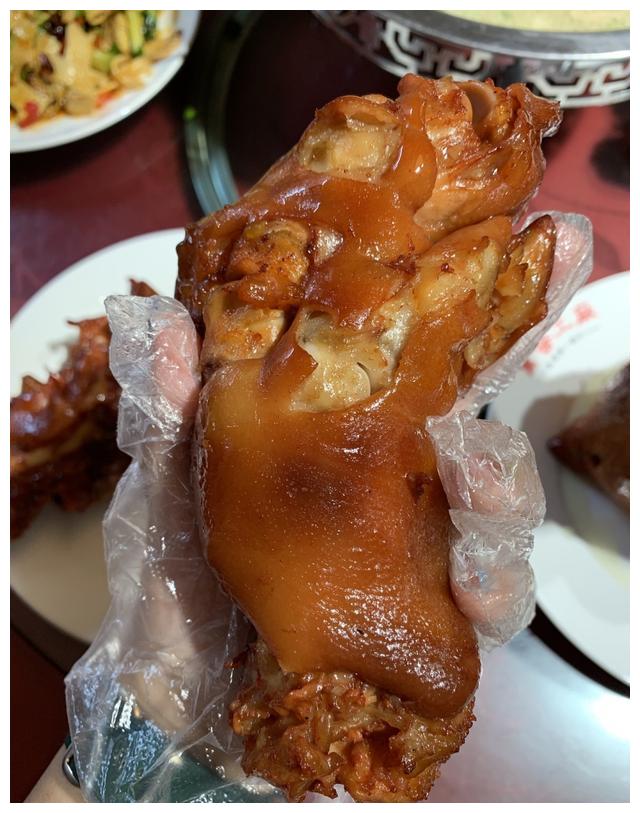 长春市有一家开了十多年,有100张桌子的小吃部|熏酱|长春市|猪蹄_新浪