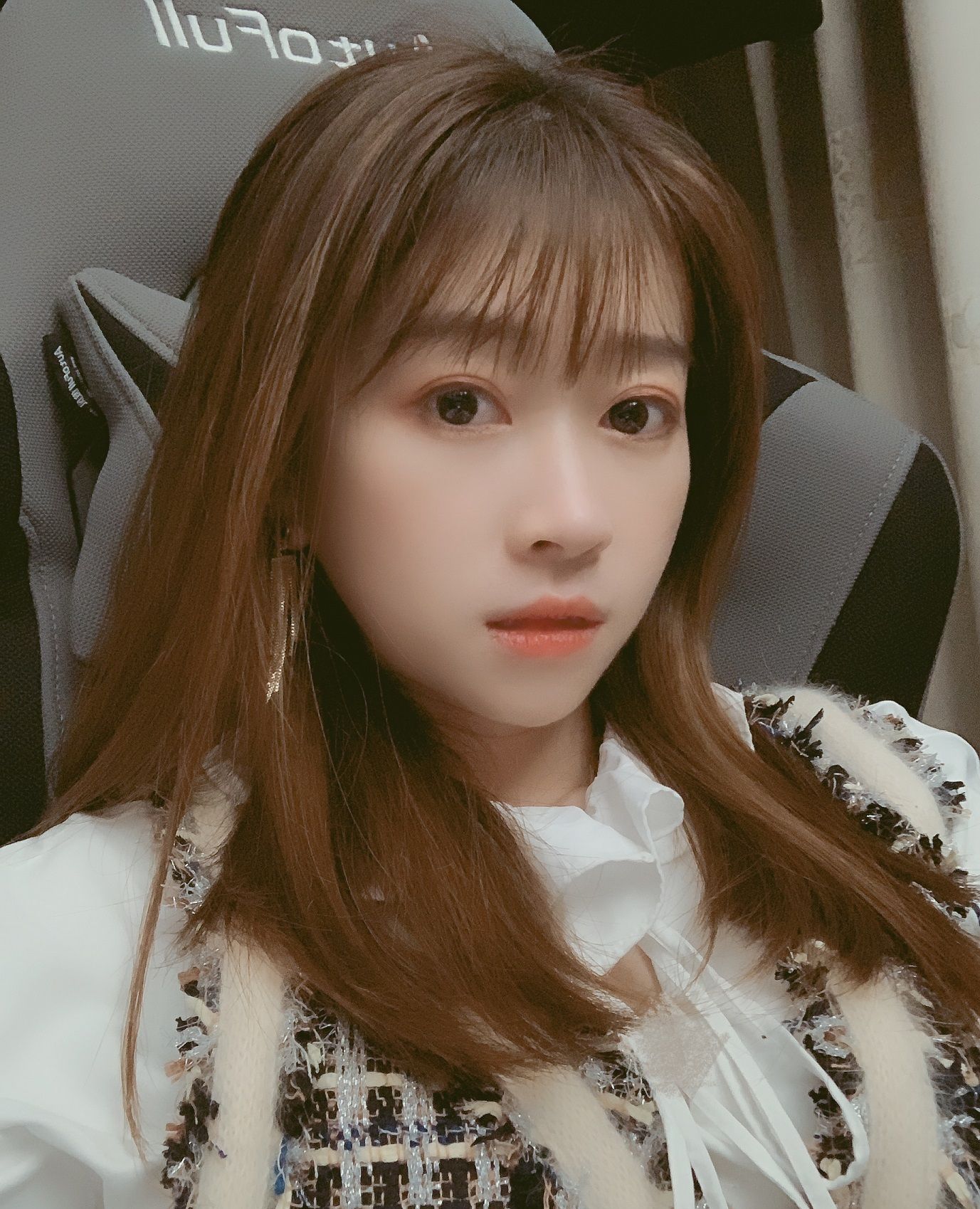 dota2最美解说ams新买的耳环,你觉得漂亮吗?