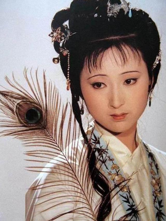 红楼梦第一女主人公究竟做了啥?为啥鲁迅却说受不了?