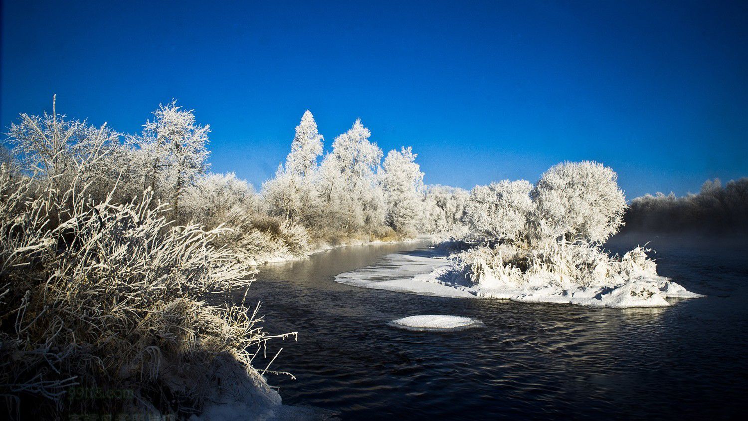 黑龙江伊春库尔滨雾凇风景实拍