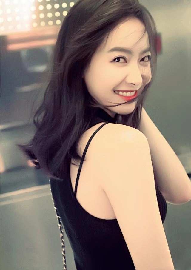 宋茜--漂亮迷人笑容!