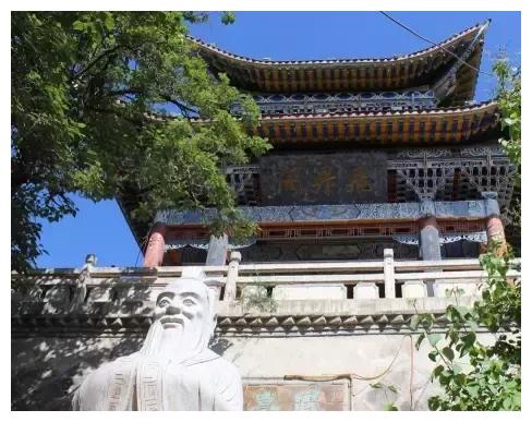 现在临洮仍保存李氏元祖李耳老子飞升地凤台,李氏祖居地槐里村,李氏