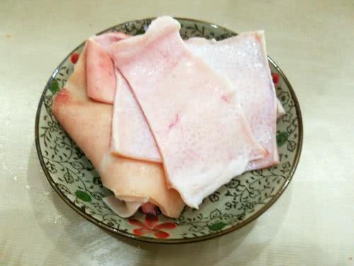 猪皮"这样"做,满满的胶原蛋白,软糯q弹,多吃不胖!