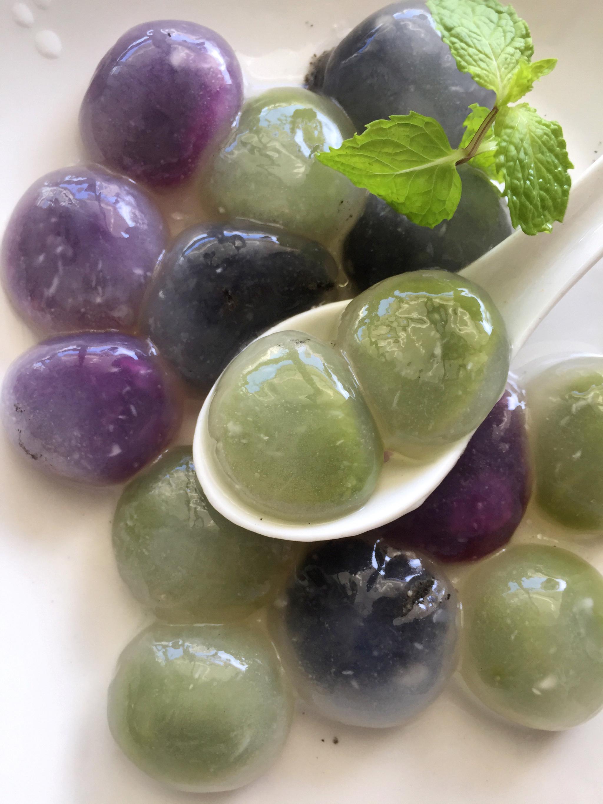 彩色水晶汤圆,紫薯,抹茶,黑芝麻美得让人不忍下口