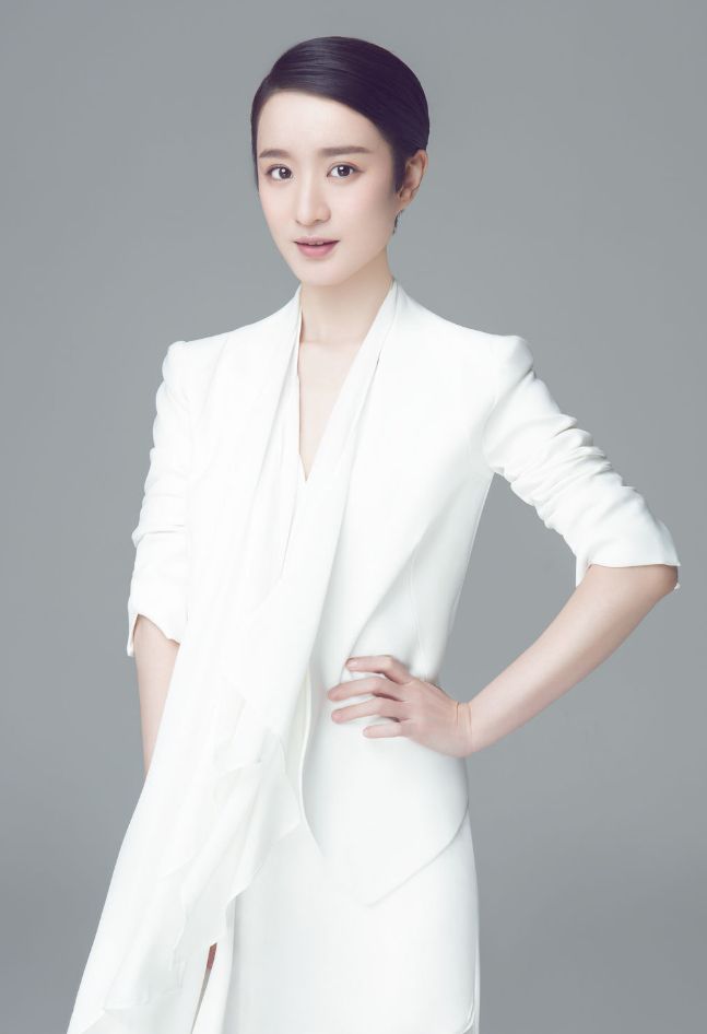 还记得家有儿女里的戴明明吗如今37岁的她美到不敢认