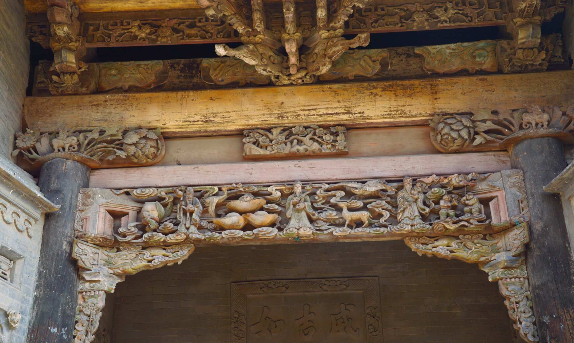 李家大院的精美木雕