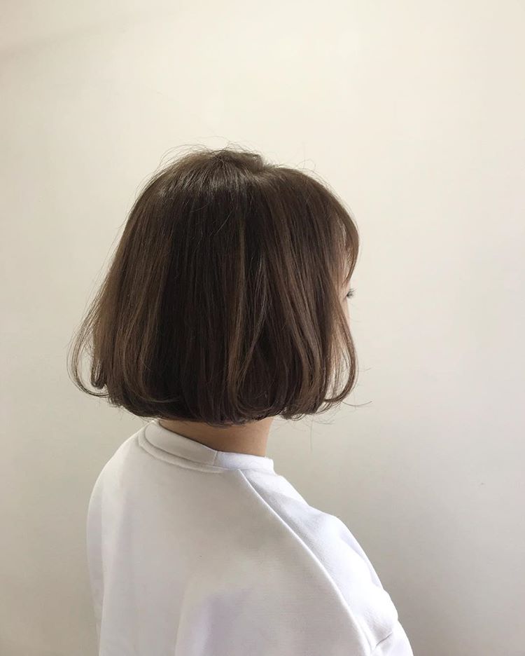 简约波波头,稍微制造些改变,显嫩又干练的女生最爱的发型