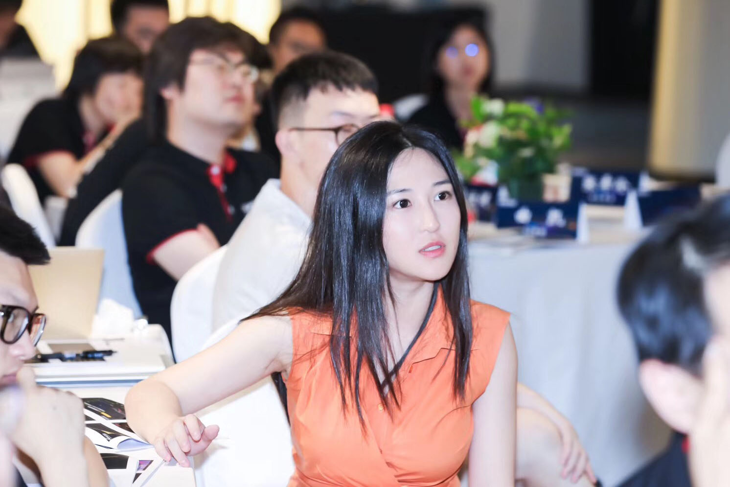 90后清华美女学霸考全系第一今开公司传授学习秘诀走红