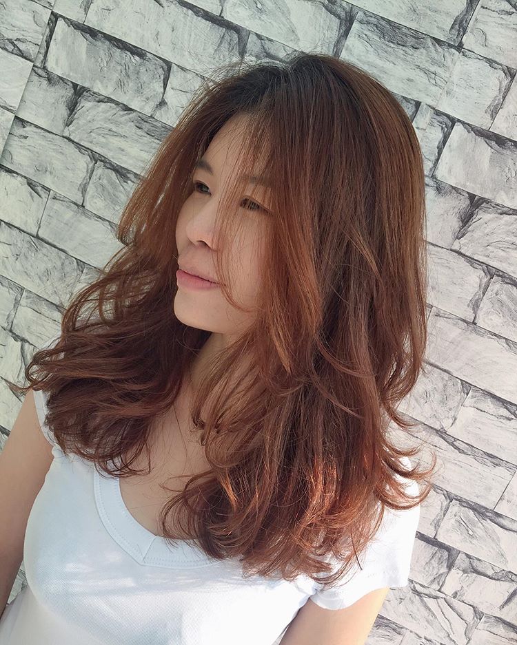 简单大方的微卷发造型烫,2019年女生都选择做这样的卷发