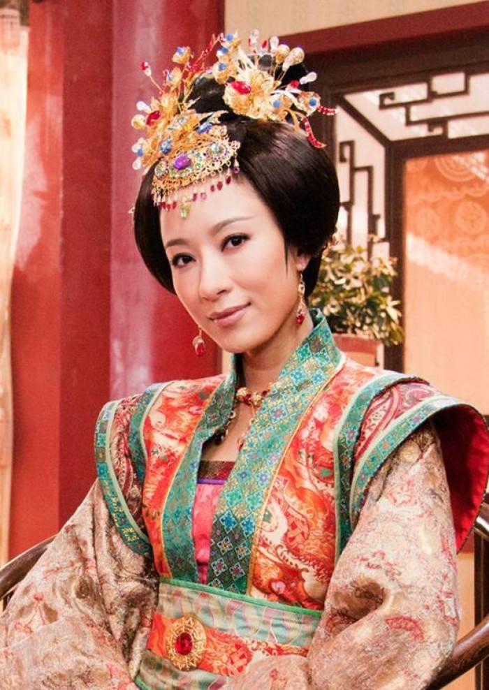 一个算不上好皇帝的好人,一生眷恋一个大他十多岁的女人