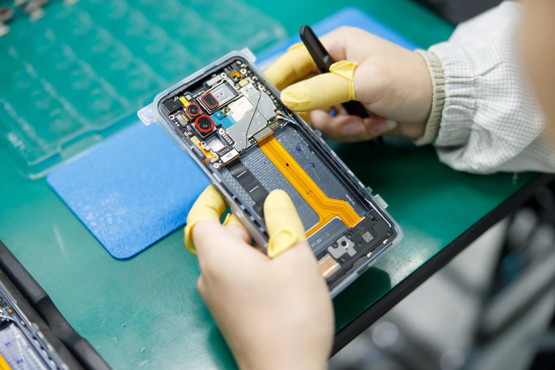 带你走进vivo自有工厂vivo x30系列单日生产10万台备货充足