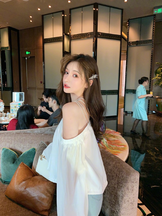 中秋节网红美女赵静迷人写真美照欣赏