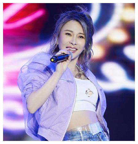 蒙面唱将重现《屋顶》,吴宗宪提周杰伦,侯佩岑的回应笑翻全场