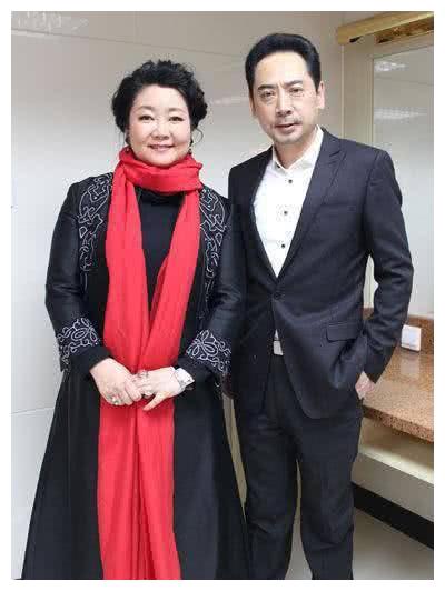 她出道24年零绯闻与初恋相守一生如今结婚29年仍然恩爱如初